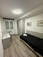 Single Room with Shared Bathroom