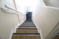 2-Bed Apartment with Rooftop Garden in Prime Cardiff City Location - B&B