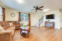 Lakeside Blue Eye Escape w/ Game Room & Hot Tub! - Ferienwohnung Blue Eye