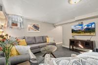 Garden Level Apt Mtn Ave - 8 min walk to Old Town! - B&B Fort Collins