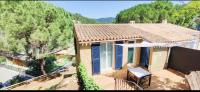 B&B Grimaud - Maison au village et au calme totalement rénovée. - Bed and Breakfast Grimaud