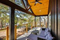 B&B Gun Barrel City - Lakeside Gun Barrel City Home with Fire Pit and Grill! - Bed and Breakfast Gun Barrel City