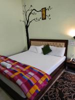 B&B Lansdowne - Joshi Holiday Home Stay - Bed and Breakfast Lansdowne