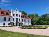 B&B Gerdshagen - Historic Apartment in Gerdshagen with Garden - Bed and Breakfast Gerdshagen