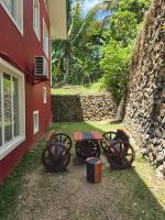 Minimalist inspired- A1 Courtyard Canyon Woods Tagaytay - B&B Lemery