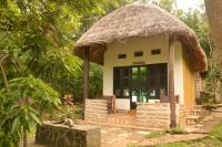 Pumba Safari Cottages - Bed and Breakfast