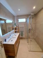 L'écureuil parisien Maison de charme avec jardin proche Paris - B&B Cormeilles-en-Parisis