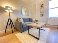 Brand New Central Apartment Southampton with Parking & SuperKing Bed - Sleeps up to 4 - B&B