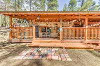 B&B Ruidoso - Ruidoso Cabin with Hot Tub - 2 Mi to Grindstone Lake - Bed and Breakfast Ruidoso