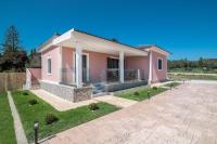 B&B Koukounaria - Sonny 2 Bedroom House - Bed and Breakfast Koukounaria