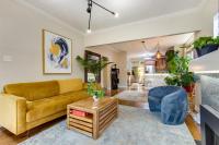 Bright Denver House with Deck 4 Mi to Downtown! - B&B Denver