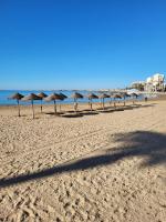 La residencia de Lia - 200 m from the beach - B&B Torrevieja