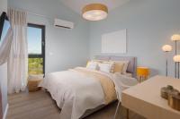 Room #1183567001
