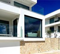 Luxury Sea View Penthouse "Marina Living" Pool, Adria, Split Region - Chambres d’hôtes Marina