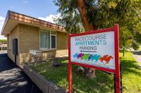 Botanic Racecourse - B&B