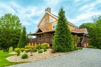 B&B Sevierville - Exquisite Getaway Wfire Pit, Pickleball, Hot Tub - Bed and Breakfast Sevierville