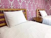Twin Room with Private Bathroom
