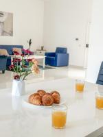 B&B Swieqi - Lovely flat close to St julians with 6 beds in 3 rooms for 8 people - Bed and Breakfast Swieqi