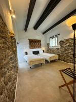 Deluxe Double or Twin Room with Mountain View