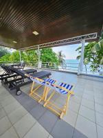 B&B Tanjung Bungah - Little Heaven by Sky Hive, A Beach Front Bungalow - Bed and Breakfast Tanjung Bungah