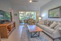 Coral Falls of Lely w Tiki Huts & Heated Pool - B&B