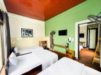 Habitación Familiar con balcón