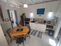 Paradise in the City - Cottage One - B&B