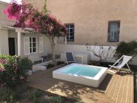 The Garden Studio in OIA - B&B
