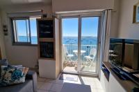 Feet in the water breathtaking 180 sea view! - B&B