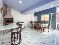 Casa c otima localizacao e Wi-Fi em Bertioga SP - B&B Bertioga