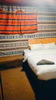 Chambre Lits Jumeaux avec Salle de Bains Commune