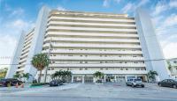 Luxurious remodeled direct Waterfront apartment with Miami skyline view and outdoor terrace Free parking 5min drive to Miami Beach - Ferienwohnung