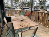 Chalet de standing pour 4 pers., piscine couverte et chauffée, à deux pas de la plage, Wi-Fi gratuit - FR-1-361-515 - Chambres d’hôtes Jullouville