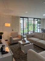 401 Luxury apartment in hearth of El Poblado + View! - Bed and Breakfast Medellín