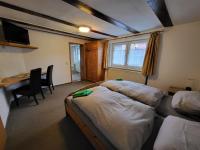 Gasthaus Rennsteig - Bed and Breakfast Steinbach-Hallenberg