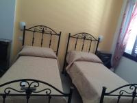 Chambre Lits Jumeaux avec Salle de Bains Privative