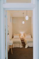 Room #1184583701