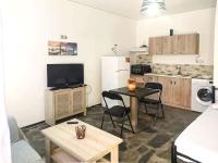 Helen by the River 5 - Bed and Breakfast Grevedianá