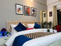 Sapphire Skies By BuddiesHome - B&B Greater Noida