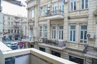 Center - Park 28 May - B&B Baku