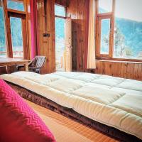 B&B Jābo - BESTIE WOODEN COTTAGE JIBHI - Bed and Breakfast Jābo