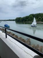 Crabshell Quay waterfront living in Kingsbridge - B&B