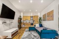Vibrant 2-Bed by Bow - B&B London