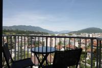 Studio 4 Swimming pool summer parking & superb view! - Chambres d’hôtes