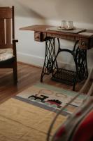 Zimmer mit Queensize-Bett und Gemeinschaftsbad