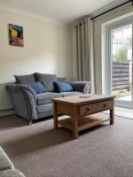 B&B Kimberworth - Rotherham Kimberworth home from home with WIFi and Driveway - Bed and Breakfast Kimberworth