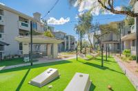 Relax & Recharge Pool, Hot Tub & Gym Nearby - Bed and Breakfast Scottsdale