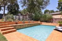 FOUR C's Guest Units in Craighall Park - B&B