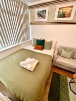 Cosy Private self-contained room Selly Oak Birmingham with bathroom shared between two rooms R2 - B&B Birmingham