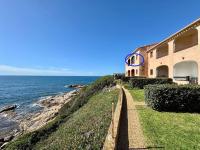 Appartement les pieds dans l'eau - Bed and Breakfast Calcatoggio